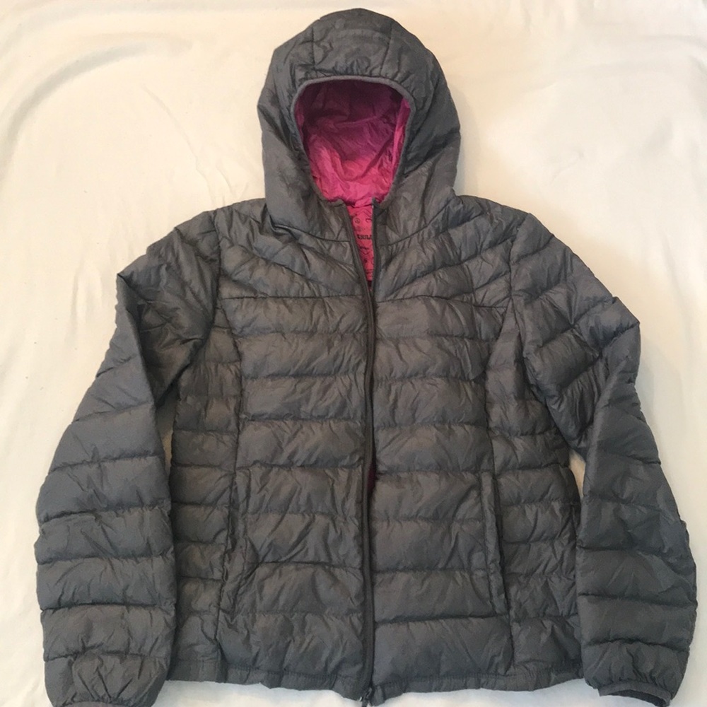 Packable grey down jacket